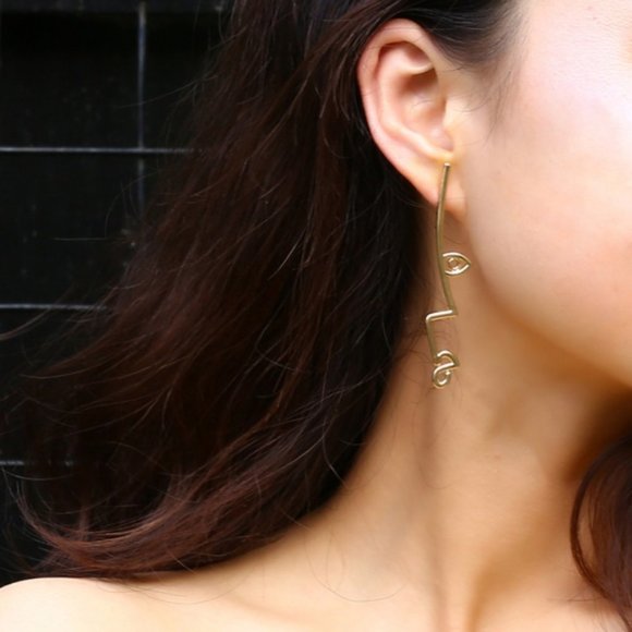 Art Face Earrings - Picture 2 of 3